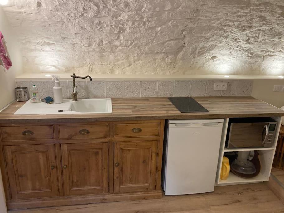 Les Matelles : Charmant Logement En Pierres Exterior foto